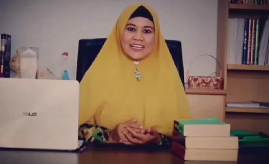 Bu Lilis
