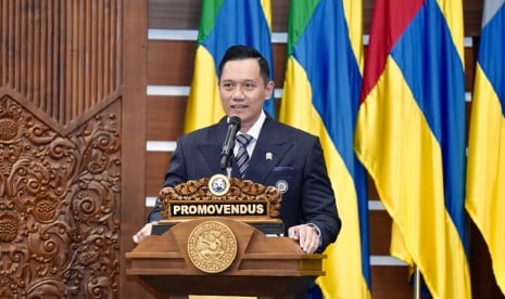 AHY Raih Gelar Doktor Universitas Airlangga dengan Predikat Cumlaude. Foto: Istimewa