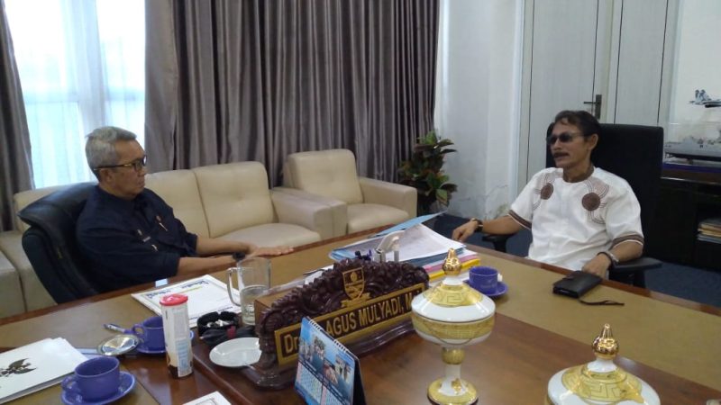 Konflik Keraton Kesepuhan berkepanjangan, Prabu Diaz temui Pj Walikota Cirebon. Foto: Istimewa